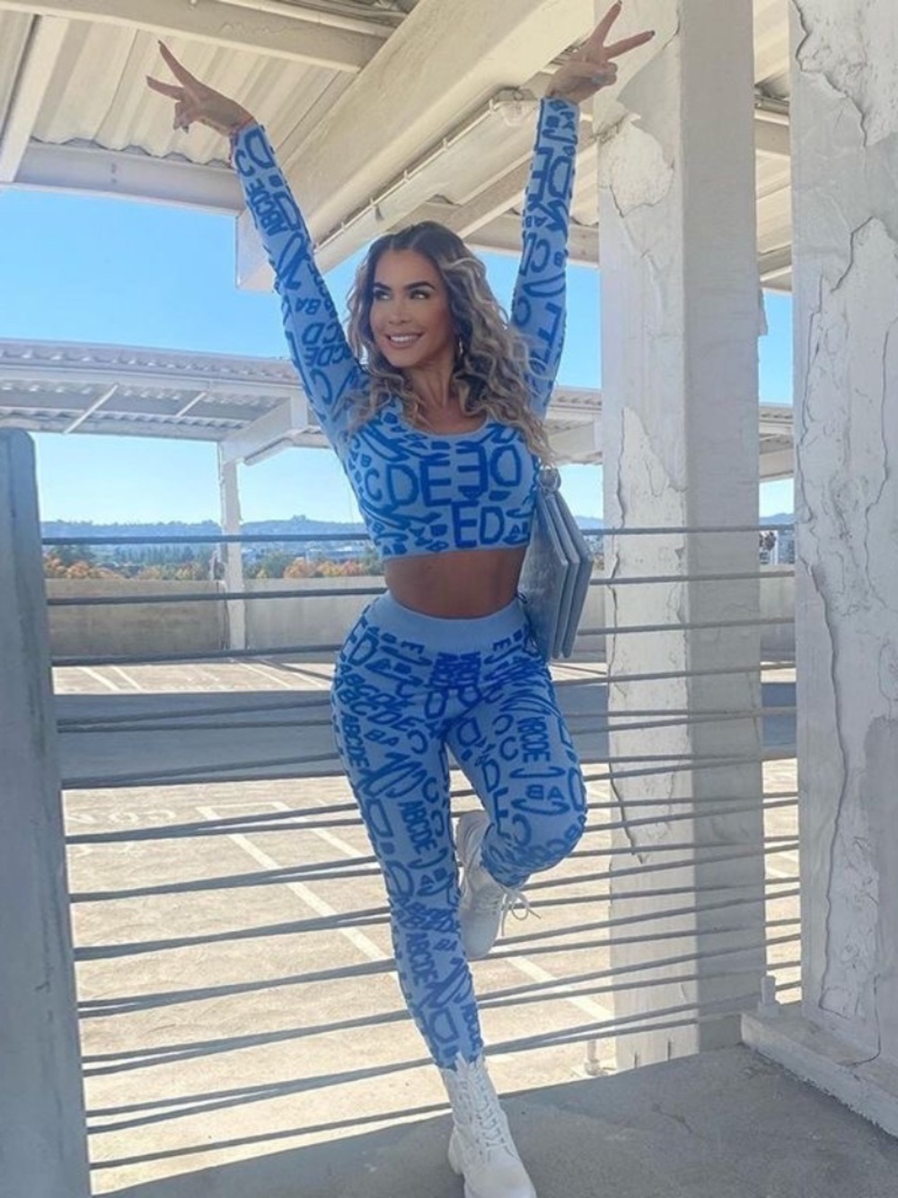 Kaymaluxe Women Light Blue 2 Piece Set Crop Top and High Waisted Leggings